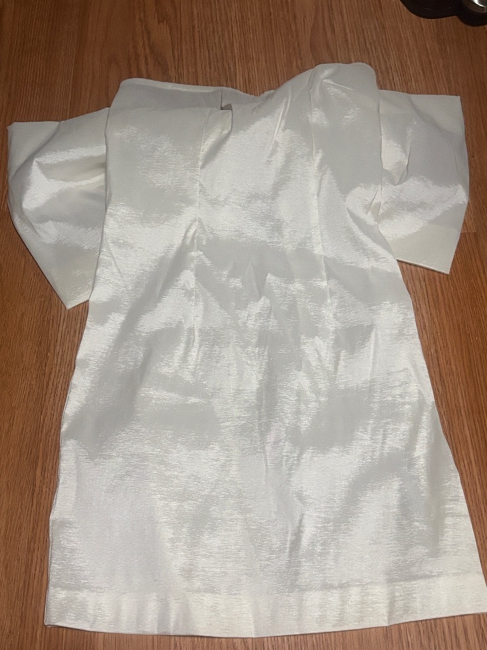 PrettyLittleThing Ivory Satin Off-Shoulder Strapless Dress